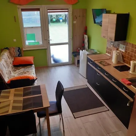 Anna Jaktstuga Rewal