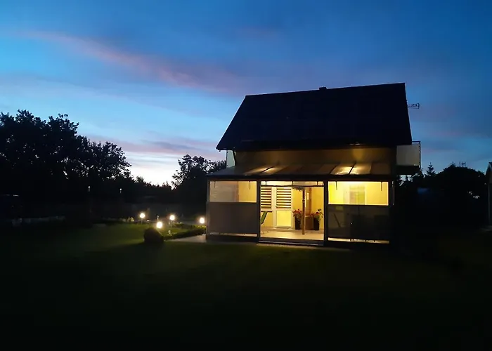 Anna Jaktstuga Rewal